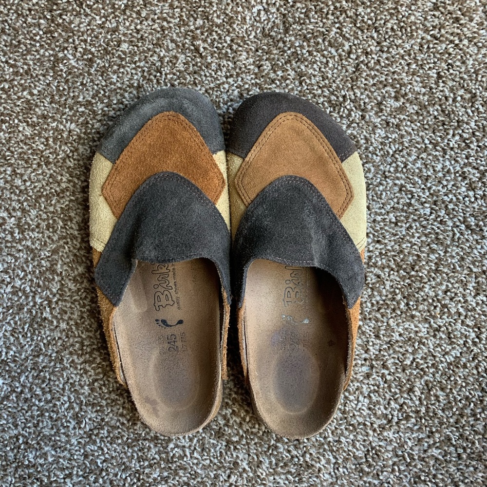 Birki’s Birkenstock’s sister brand clogs